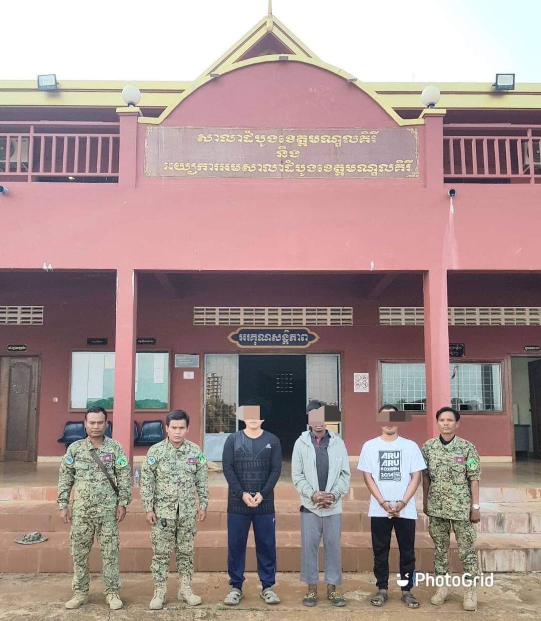 ក្រុមឧក្រិដ្ឋជនបរបាញ់សត្វព្រៃដោយខុសច្បាប់ ត្រូវបានមន្ត្រីអនុរក្សបរិស្ថាន បង្ក្រាបរឹបអូសបានសត្វព្រៃមួយជាច្រើន អាវុធវែងខ្លី ចំនួន០៨ដើម និងចាប់ខ្លួនបាន ចំនួន០៣នាក់