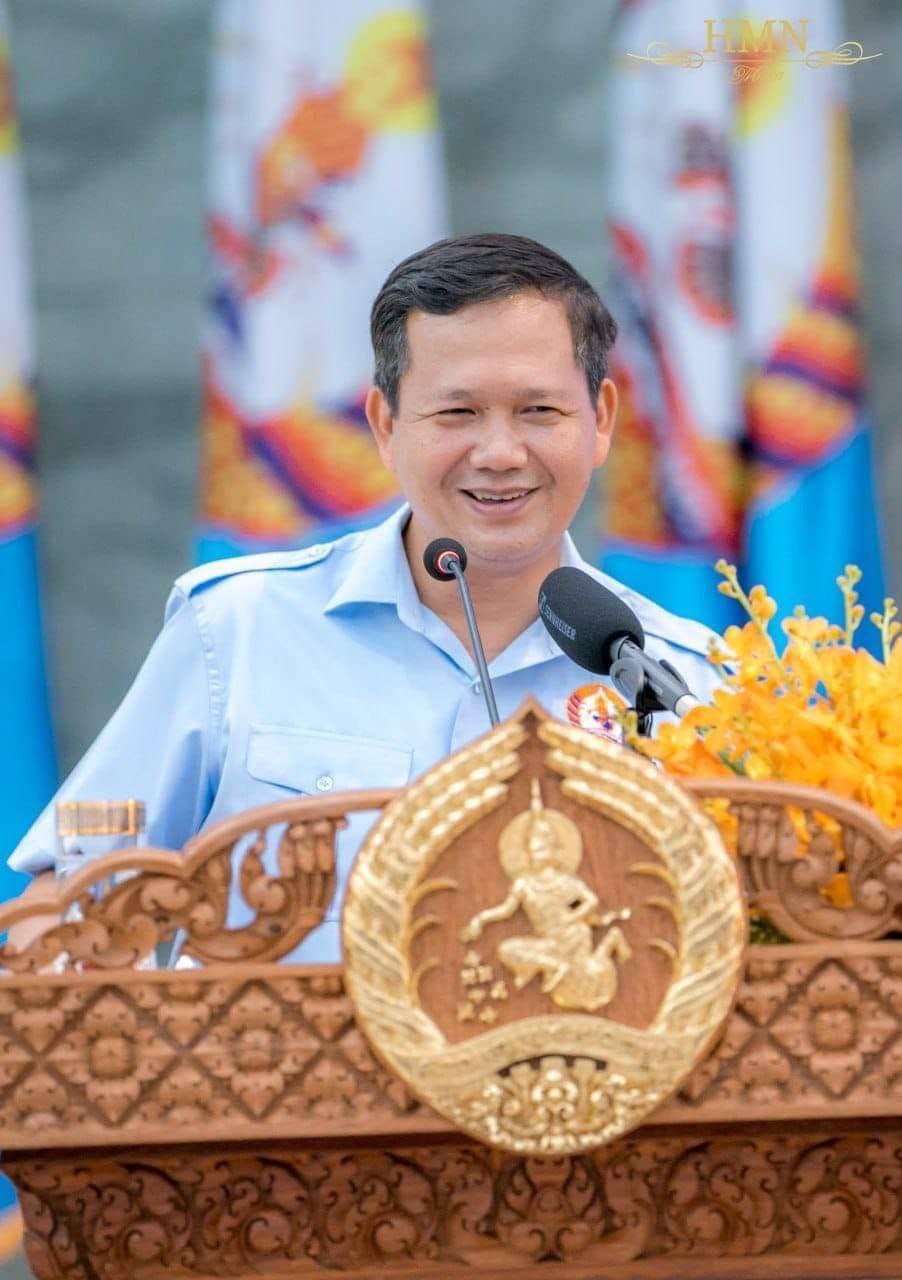 ឯកឧត្តម បណ្ឌិត ហ៊ុន ម៉ាណែត អនាគត់បេក្ខភាពនាយករដ្ឋមន្ត្រី បង្ហាញភាពជាអ្នកបន្តវេន និងគោរពចាស់ទុំ ជាគំរូដល់យុវជនដទៃទៀតរៀនសូត្រ