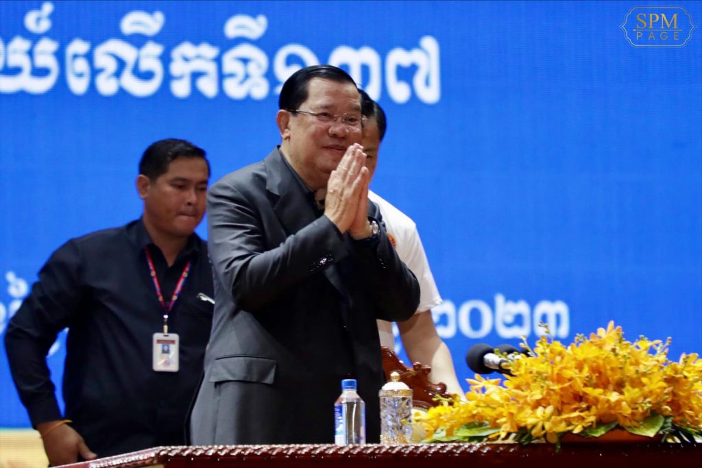 រាល់ល់ឆ្នាំថ្ងៃទី០១ឧសភា ទិវាពលកម្មអន្តរជាតិ សម្តេចតេជោ ហ៊ុន សែន តែងតែជួបសំណេះសំណាលជាមួយកម្មករ-សកម្មការិនីនៅកំពង់ផែស្វយ័តក្រុងព្រះសីហនុតំណាងឱ្យកម្មករ-កម្មការិនីទូទាំងប្រទេស