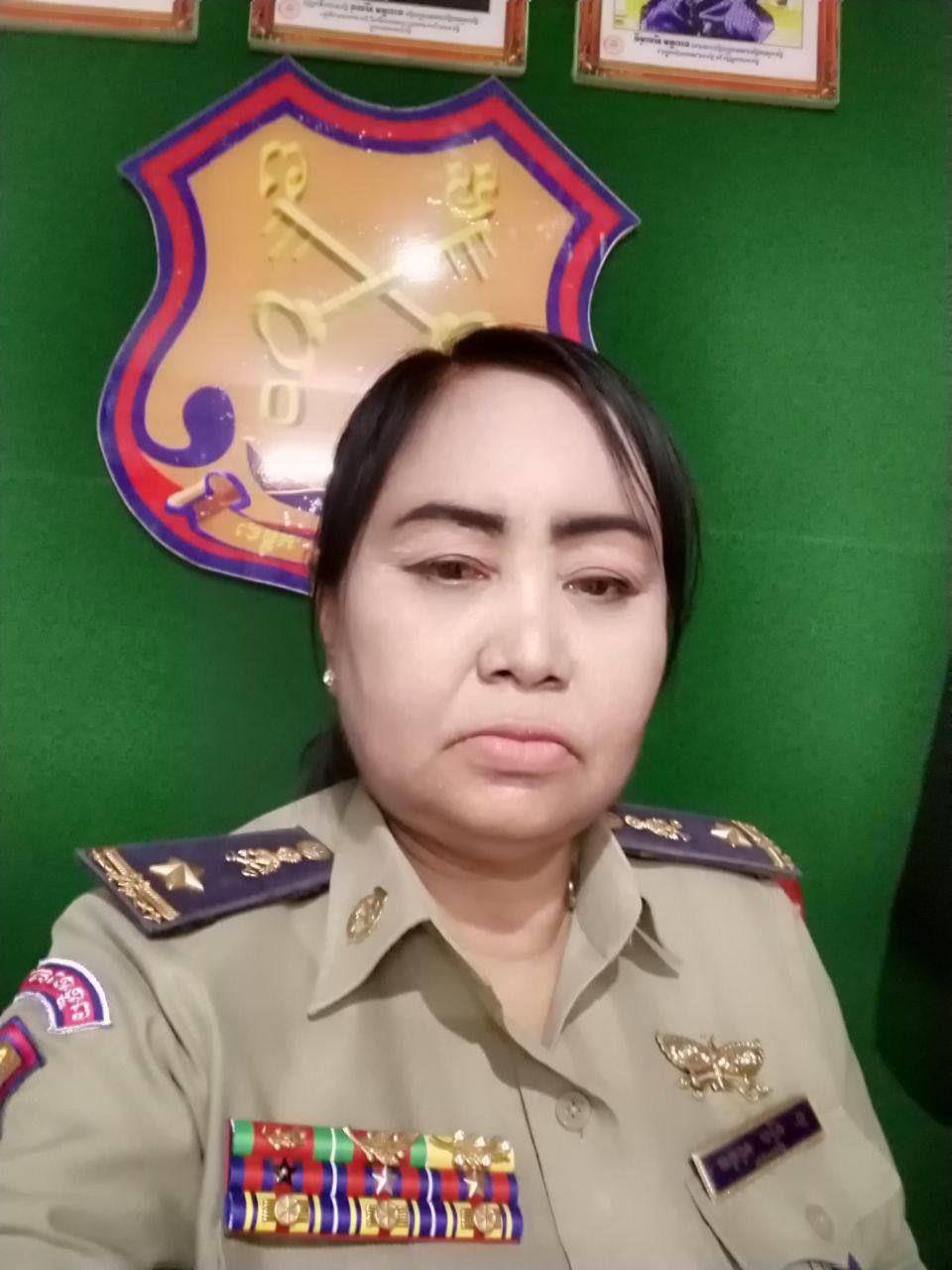 លោកស្រីអនុប្រធានពន្ធនាគារខេត្តបាត់ដំង ស៊ីដាច់លុយជិត១០ម៉ឺនដុល្លារ រឿងរត់ការចូលក្រមខ័ណ្ឌនគរបាលជាតិអត់បានសម្រេច