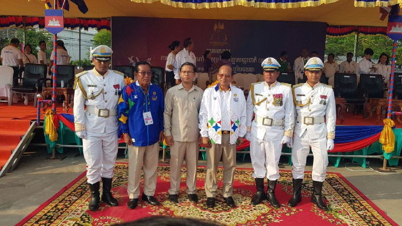 ក្រុមកីឡាករកម្ពុជារកបានមេដាយ មាស និងមេដាយប្រាក់ និងមេដាយ សំរិទ្ធ បានចំនួន ៨គ្រឿង ក្នុងរយៈពេលបីថ្ងៃនៃព្រឹត្តិការណ៍ស៊ីហ្គេមលើកទី៣២ឆ្នាំ២០២៣ ត្រូវបិទបញ្ចប់ការប្រកួតទូកនាគ និងផ្កាចា៍រ នៅខេត្តកំពត