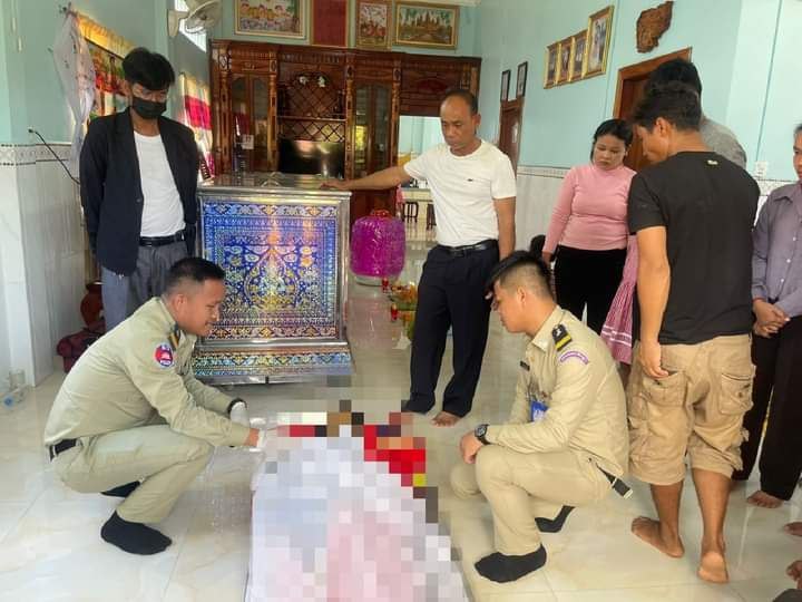 ស្រ្តីម្នាក់ ! ចិត្តខ្លាំងទំនាស់ពាក្យសំដីជាមួយប្តីបន្តិចបន្ទួច.ធ្វើអត្តឃាត.ដោយផឹកថ្នាំបាញ់ស្មៅ(អាឆេះ)សម្លាប់ខ្លួន