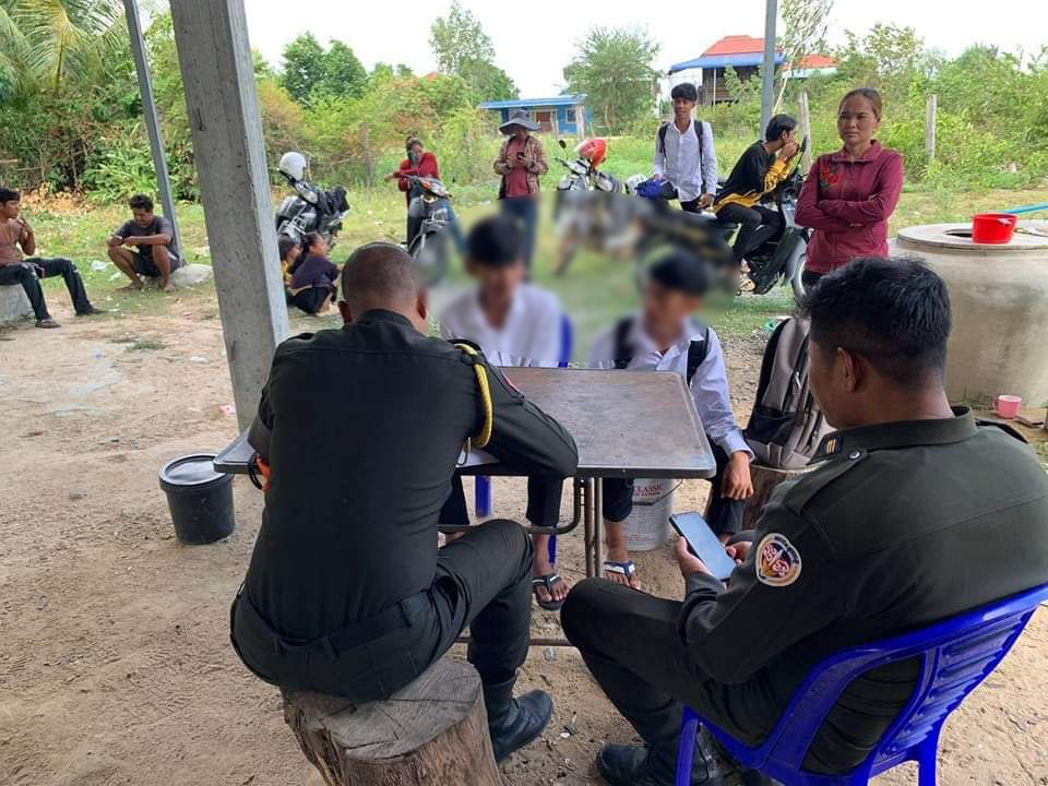 យុវសិស្សចំនួន ០២នាក់ ត្រូវបានក្រុមចោរធ្វើសកម្មភាពស្ទាក់ប្លន់យកម៉ូត ០១គ្រឿង ដោយសុវត្ថិភាព