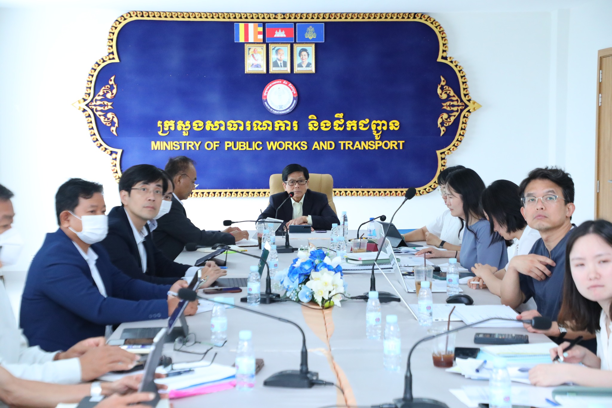 កិច្ចប្រជុំពិភាក្សាពិនិត្យវាយតម្លៃគម្រោងសម្រាប់ការផ្តល់ហិរញ្ញប្បទានបន្ថែម នៃគម្រោងអភិវឌ្ឍន៍ប្រព័ន្ធចម្រោះទឹកកខ្វក់នៅក្រុងតាខ្មៅ