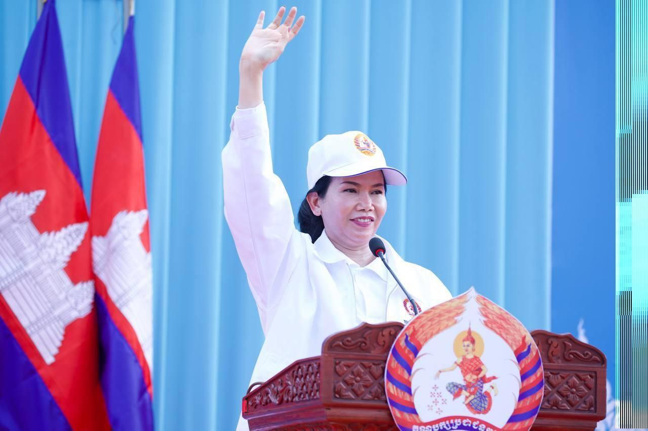 លោក អ៉ី ឈាន ដឹកនាំពិធីបើកយុទ្ធនាការឃោសនាបោះឆ្នោតជ្រើសតាំងតំណាងរាស្ត្រ នីតិកាលទី៧ របស់គណបក្សប្រជាជនកម្ពុជា ខេត្តប៉ៃលិន មានដង្ហែជិត ១០០០០នាក់