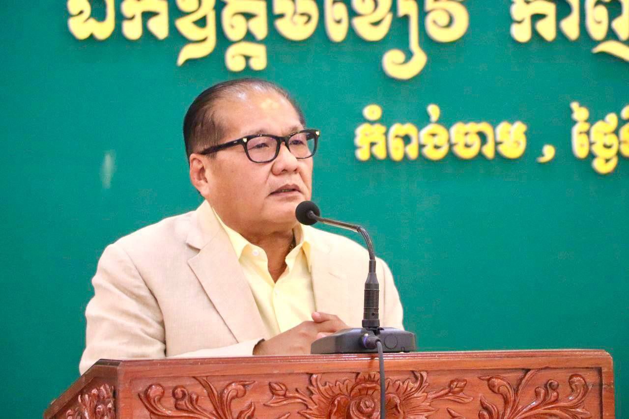 ក្រុមគ្រូពេទ្យស្ម័គ្រចិត្ត ឯកឧត្តម ខៀវ កាញារីទ្ធ បានបំពេញបេសកម្មព្យាបាលជំងឺជួនប្រជាពលរដ្ឋ ដោយឥតគិតថ្លៃជិត ២០ម៉ឺននាក់ នៅស្រុកកោះសូទិន