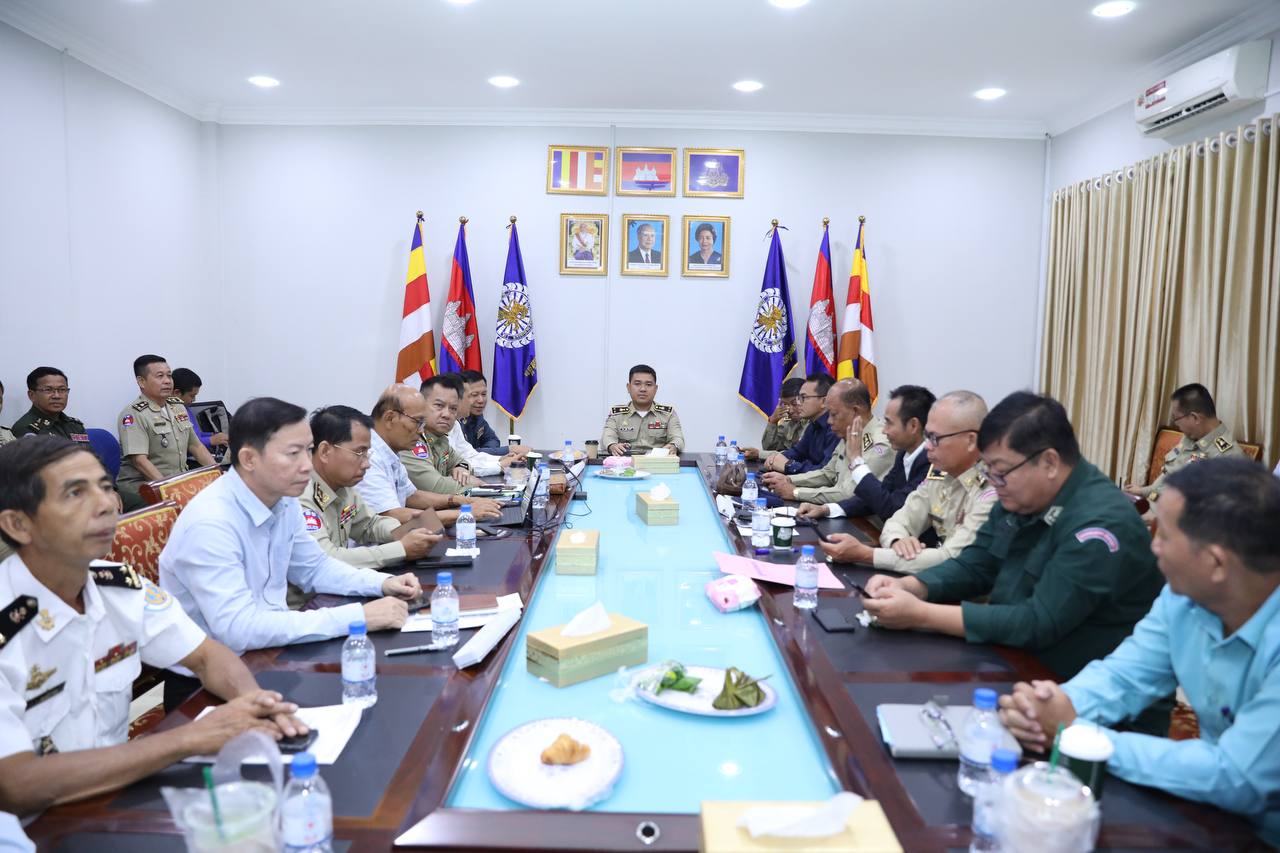 លោកឧត្តមសេនីយ៍ទោ ព្រុំ សន្ធរ ដឹកនាំក្រុមទី៣ វេនប្រចាំបញ្ជារបស់លេខាធិការដ្ឋាន នៃគ.ស.អ សម្រាប់ការបោះឆ្នោតជ្រើសតាំងតំណាងរាស្ត្រនីតិកាលទី៧ ឆ្នាំ២០២៣