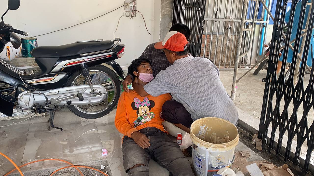 ជាន់ក្តាររន្ទាបះធ្លាក់បណ្តាលឱ្យរបួសធ្ងន់