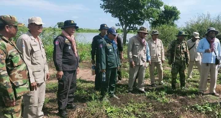 កម្លាំងចម្រុះចុះពិនិត្យវាស់វែងដីតំបន់៣ ដែលគេឈូសឆាយភ្ជួររាស់នៅក្នុងឃុំច្រណូក ស្រុកកំពង់លែងសរុបទំហំ ១៤៤ហិចតា និងកំពុងរៀបចំកសាង សំណុំរឿងបញ្ជូនទៅតុលាការ