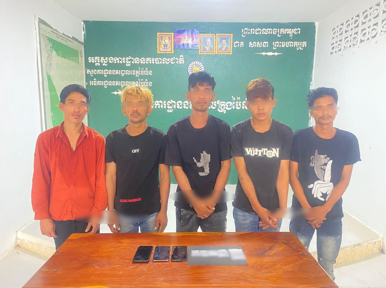 នគរបាលប្រឆាំងគ្រឿនញៀនក្រុងប៉ៃលិនចុះស្រាវជ្រាវឃាត់ខ្លួនជនសង្ស័យបានចំនួន៥នាក់ករណូជួញដួរសារធាតុញៀន