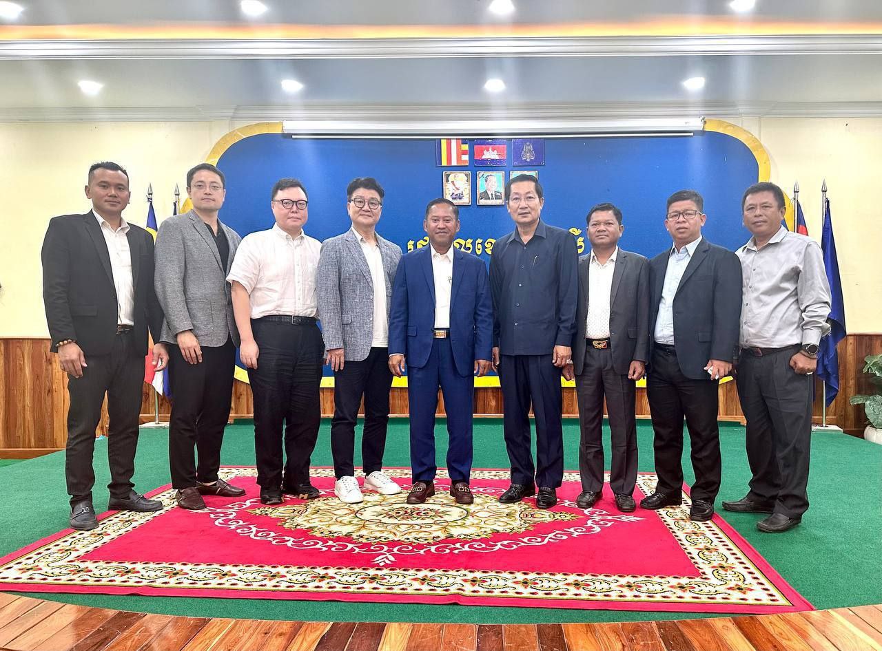 ដំណឹងល្អ! សាលាកូរ៉េមួយ មានបំណងបើកមន្ទីរពេទ្យចល័ត តម្លៃ ៣៧លានដុល្លារ ដើម្បីពិនិត្យ ព្យាបាលជំងឺ ដល់បងប្អូនប្រជាពលរដ្ឋ ខេត្តកំពង់ស្ពឺ ដោយមិនយកកម្រៃ