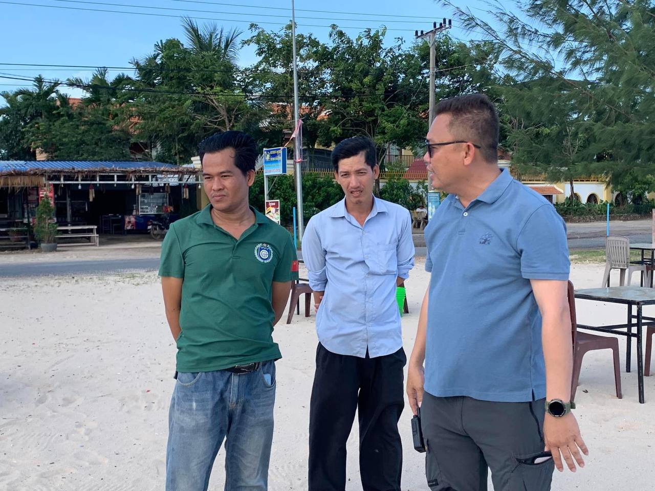 អភិបាលស្រុកទឹកឈូ បានដឹកនាំក្រុមការងារ និងក្រុមយុវជនសសយក ចូលរួមក្នុងការសម្អាតបរិស្ថាន