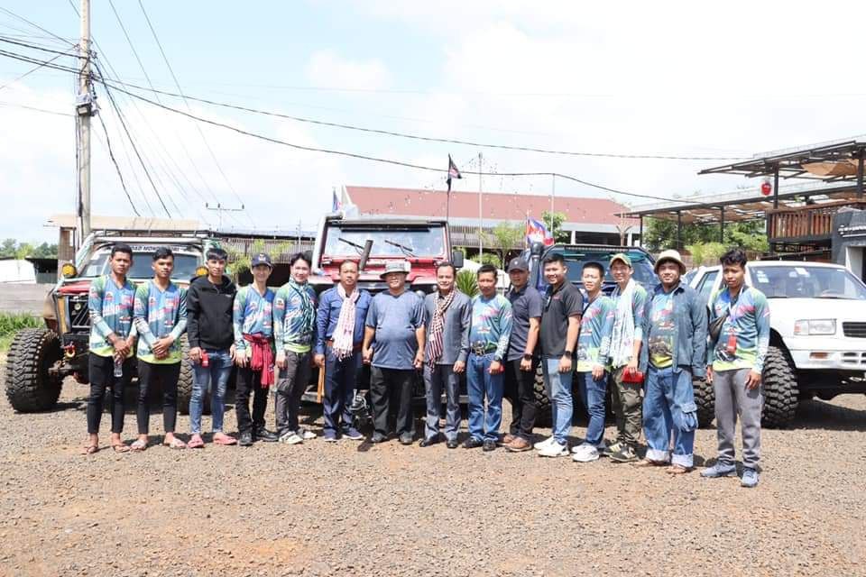 ក្រុមរថយន្ត off-road គោព្រៃមណ្ឌលគិរី ចូលរួមប្រកួតខ្នាតអន្តរជាតិ នៅខេត្តដាក់ឡាក់ ប្រទេសវៀតណាម
