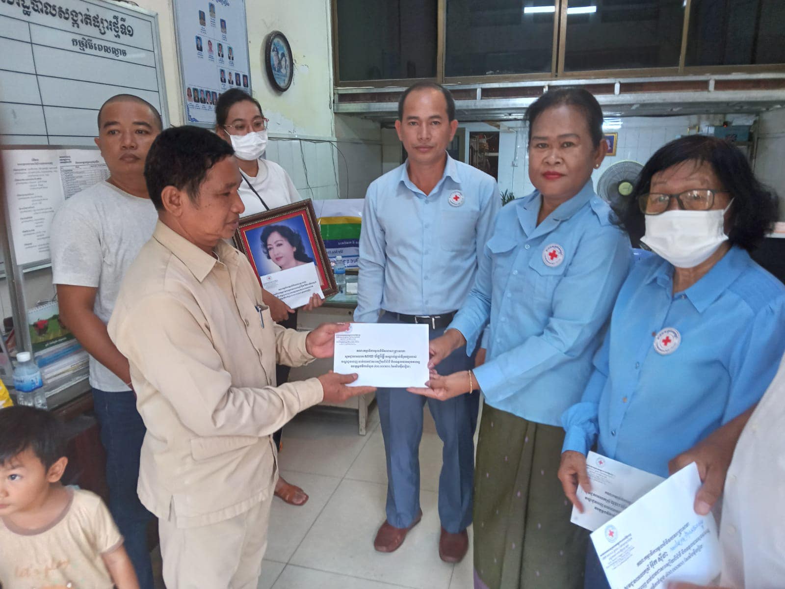 ក្រុមការងារមូលនិធិសហសង្គ្រោះសាខាកាកបាទក្រហមកម្ពុជា រាជធានីភ្នំពេញ
