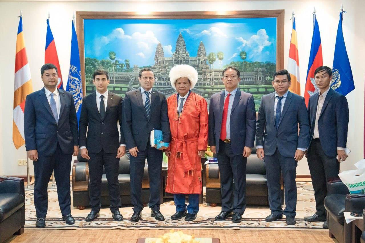 តួកម៉េនីស្ថានចង់ភ្ជាប់ជើងហោះហើរជាមួយកម្ពុជានិងពង្រឹងកិច្ចសហប្រតិបត្តិការលើវិស័យទេសចរណ៍ដើម្បីជំរុញលំហូរទេសចរ