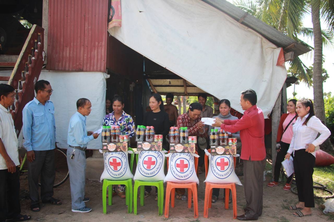 កាកបាទក្រហមកម្ពុជាមានគ្រប់ទីកន្លែងសម្រាប់គ្រប់ៗគ្នាមិនទុកនរណាម្នាក់ចោល.