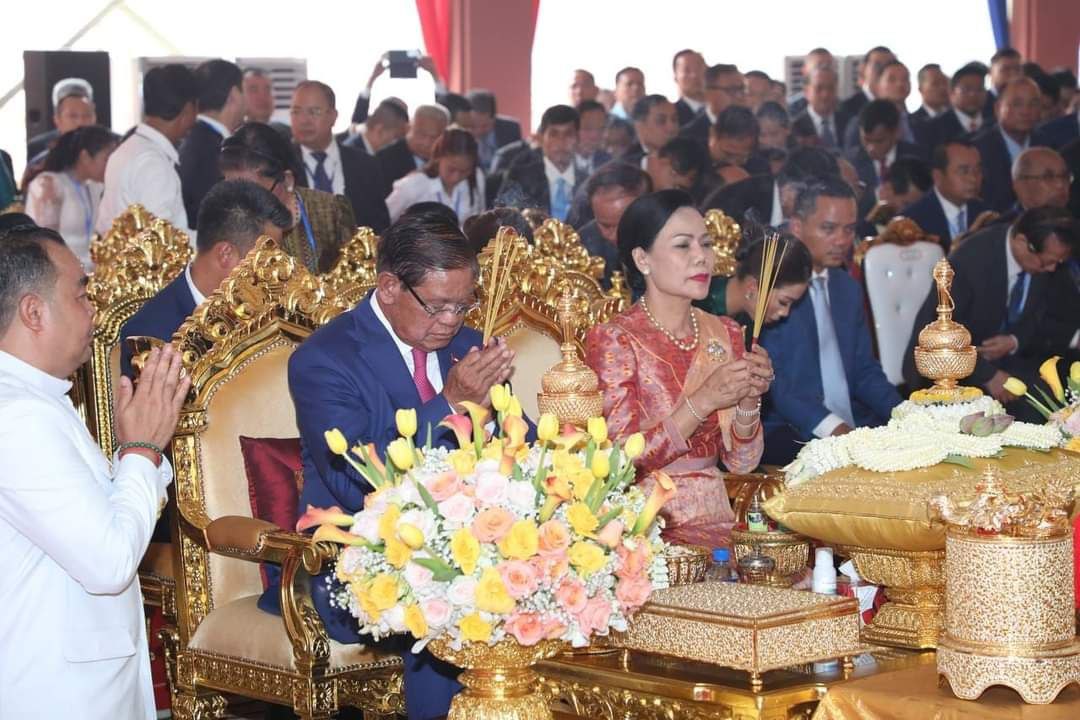សម្ដេចក្រឡាហោម ស ខេង គាំទ្រចំពោះការបង្កើតរាជរដ្ឋាភិបាលថ្មីដើម្បីអភិវឌ្ឍកម្ពុជាឲ្យកាន់តែរីកចម្រើនបន្ថែមទៀត