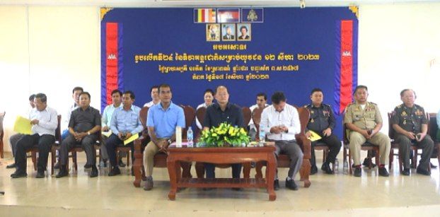 ថ្នាក់ដឹកនាំខេត្តកំពត ថាតម្លៃរបស់យុវជនស្ថិតនៅលើការសិក្សាអប់រំ