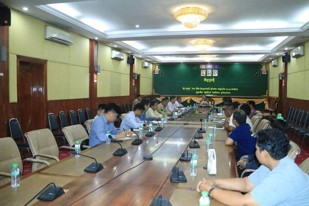 មានតែពាក្យថាសោកស្ដាយប៉ុណ្ណោះ!  ចំណតរថយន្តចាស់អាយុកាលជាង១០០ឆ្នាំ សន្សល់ពីសម័យបារាំង នឹងត្រូវបាត់ចេញពីទឹកដីក្រុងសិរីសោភ័ណ ក្នុងពេលឆាប់ៗនេះ ព្រោះក្រុមហ៊ុនឯកជនរំលោ.ភយកក្រោមហេតុផលថាអភិវឌ្ឍន៍