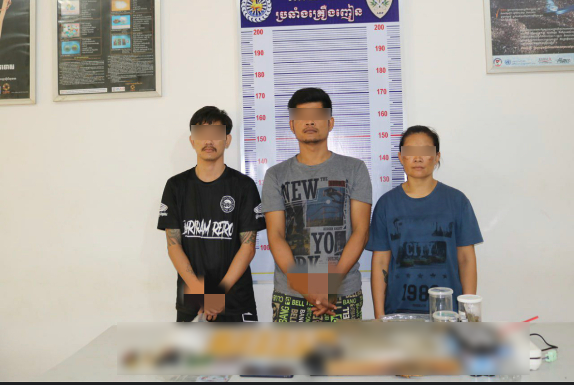 បញ្ជូនជនសង្ស័យជនជាតិថៃប្រុសស្រី០៣នាក់ទៅសាលាដំបូងខេត្តពាក់ព័ន្ធជួញដូរសារធាតុញៀនខុសច្បាប់