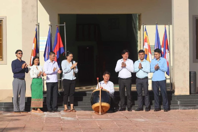 សូរគោះគង រគាំង ជួង ទូងស្គរ និងត្រដោក តាមវត្តអារាម មន្ទីរអង្គភាព លាន់លឺកងរំពង ដើម្បីអបអរសាទរដែល អង្គការយូណេស្កូ បានសម្រេចជាឯកច្ឆ័ន្ធចុះ “រមណីយដ្ឋានប្រាសាទកោះកេរ ទៅក្នុងបញ្ជីបេតិកភណ្ឌពិភពលោក