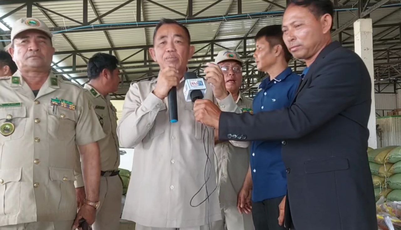 លោកហ៊ុយសុខៃ ចុះចែកអំណោយជូនប្រជាពលរដ្ឋចំនួន ៦០០  គ្រួសារនៅស្រុកបរិរបូណ៍