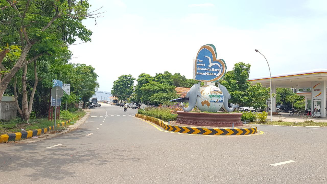 កំណាត់ផ្លូវប្របមាត់សមុទ្រខេត្តកែបចាប់ពីកំពង់ផែកោះទន្សាយដល់ឆ្នេរអង្កោលតភ្ជាប់ទៅផ្លូវជាតិលេខ ១៣-៣២ បានដំណើរការចាក់ក្រាលកៅស៊ូនិងសាងសង់សម្រេចបានប្រមាណជិត ៨០ ភាគរយហើយ