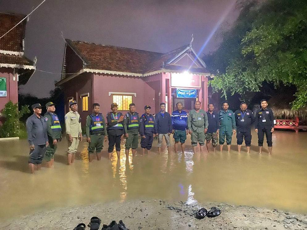 ស្ថានភាពជំនន់ទឹកស្ទឹងព្រែកត្នោតបានជន់លិចលំនៅឋានពលរដ្ឋ ក្នុងខណ្ឌដង្កោជាង៩០០ខ្នង បេីគិតត្រឹមព្រឹកថ្ងៃទី២០ តុលា ២០២៣នេះ