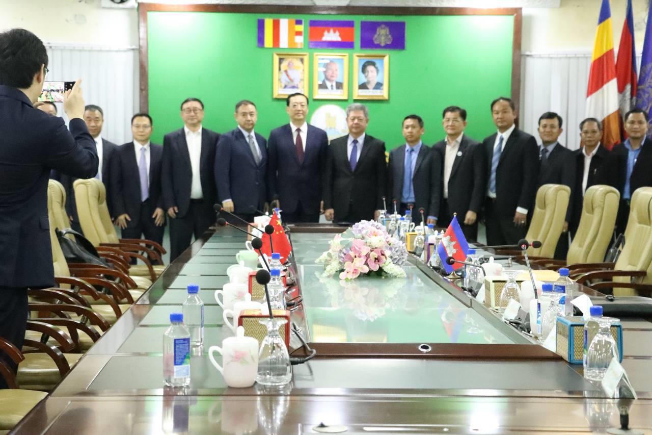 ប្រតិភូមកពីខេត្តលាវនីញ ប្រទេសចិន បំពេញទស្សនកិច្ច និងស្វែងយល់ពីសក្តានុពលអភិវឌ្ឍន៍ នៅខេត្តព្រះសីហនុ