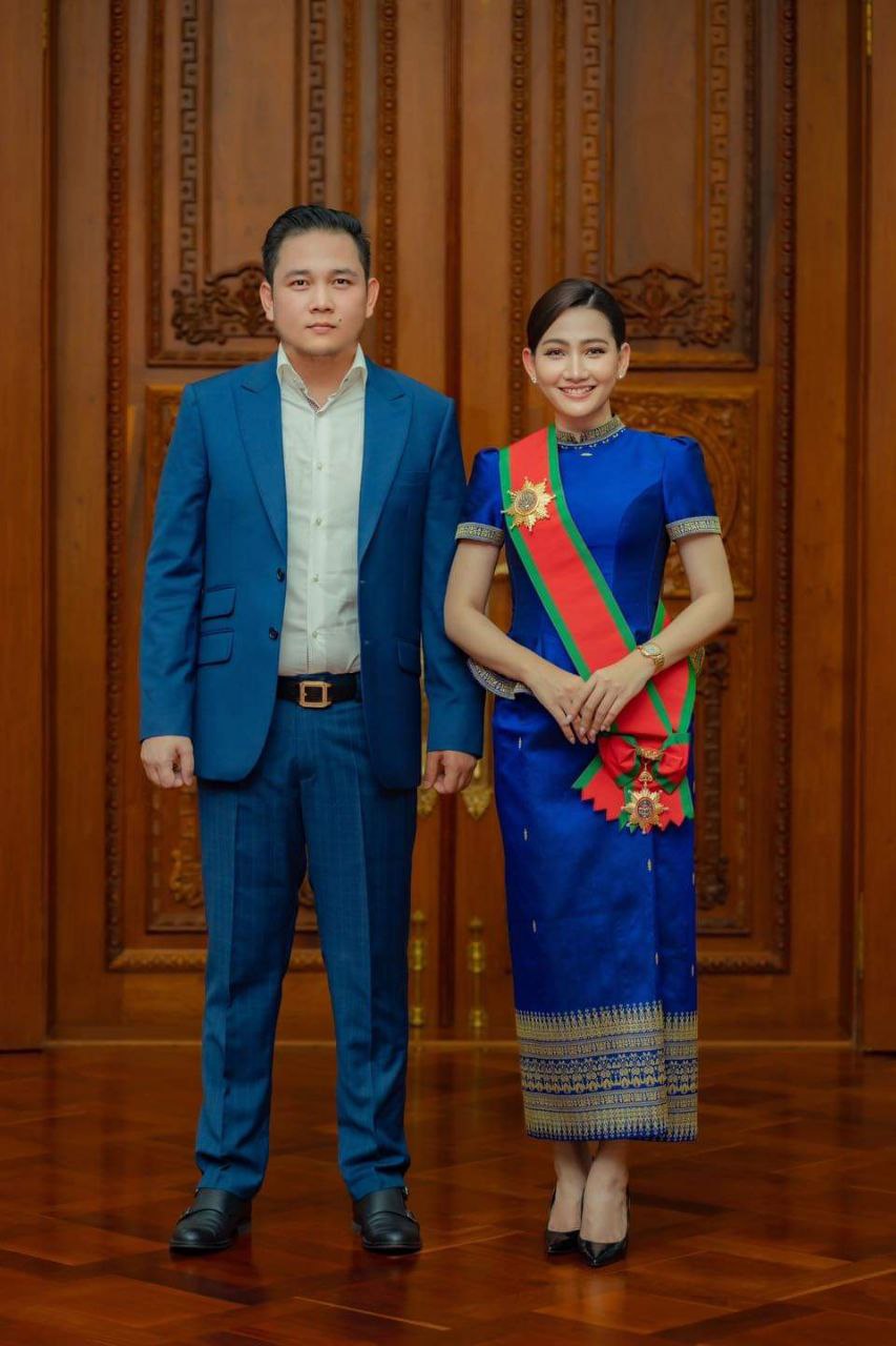 សម្តេចតេជោ ហ៊ុន សែន ដើម្បីជៀសវាងមាត់ចាបមាត់ព្រាប ក្នុងនាមឪពុកធំ នឹងរៀបចំផ្សំផ្គុំកូនប្រុស ឌី ពេជ្រ និងកូនស្រី ហ៊ិន ច័ន្ទនីរ័ត្ន តាមប្រពៃណី