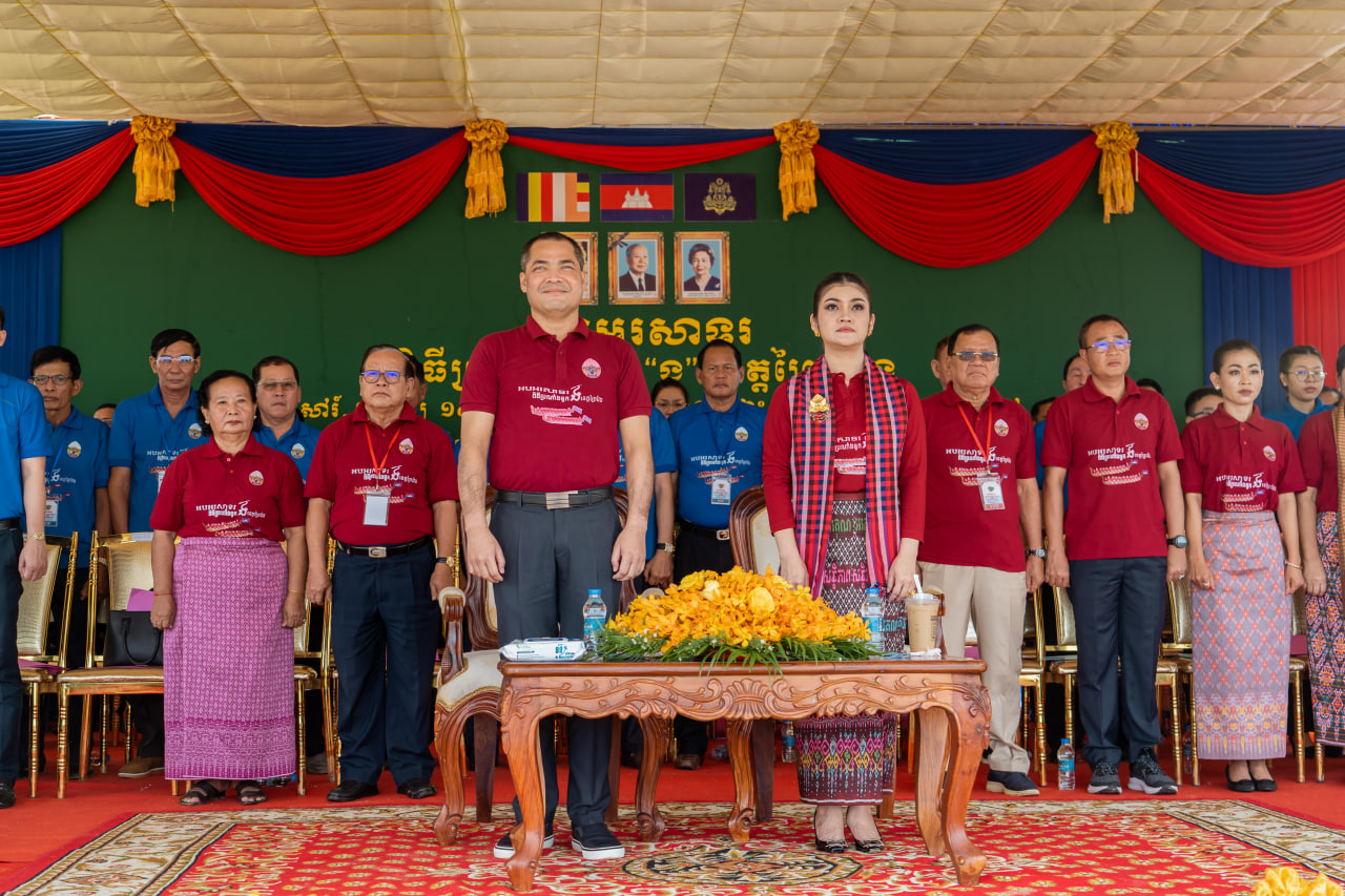 រដ្ឋមន្ត្រីក្រសួងសង្គមកិច្ច ណែនាំកីឡាករប្រណាំងទូក ចូលរួមថែរក្សាសុខភាពដើម្បីទទួលបានជ័យជម្នះក្នុងការប្រកួត