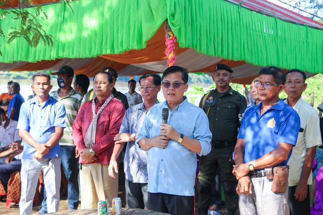 ឯកឧត្តម គិត ទ្រី តំណាងរាស្រ្តមណ្ឌលរតនគិរីអញ្ជើញចូលរួមក្នុងពិធីប្រណាំងទូក«ង»នៅភូមិស្រែឈូក ឃុំជ័យឧត្តម ស្រុកលំផាត់