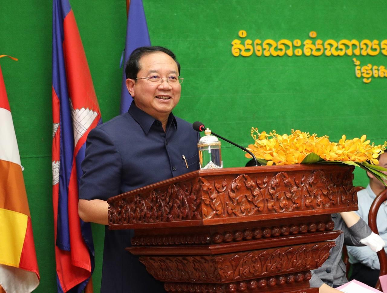 រដ្ឋមន្រ្តីក្រសួងសុខាភិបាល ចុះពិនិត្យស្ថានភាព និងវឌ្ឍនភាពសុខាភិបាល នៅមន្ទីរពេទ្យបង្អែកខេត្តព្រះវិហារ
