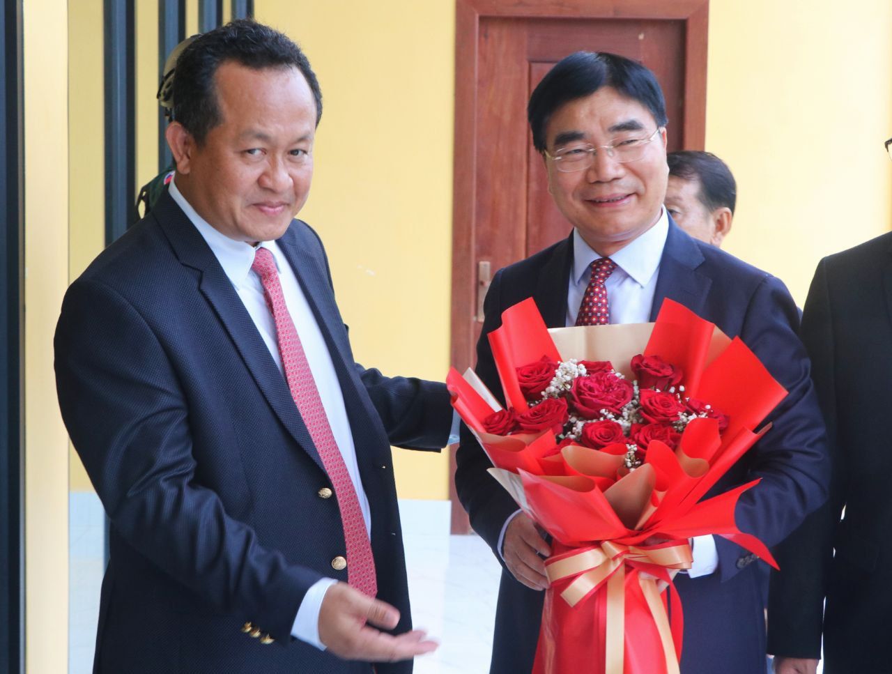 រដ្ឋបាលខេត្តកែប ទទួលជួបគណ:ប្រតិភូទីក្រុងលីនឆាង នៃខេត្តយូណាន សាធារណរដ្ឋប្រជាមានិតចិន ក្នុងជំនួបពិភាក្សាលើលេចក្តីព្រាង