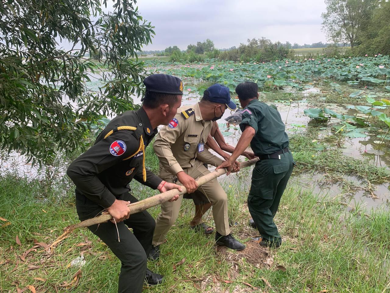 ប្រទះឃើញសពអណ្ដែតទឹកព្រែកស្ពានត្រាំ ផ្អើលទាំងព្រឹកនៅស្រុកស្វាយជ្រំ