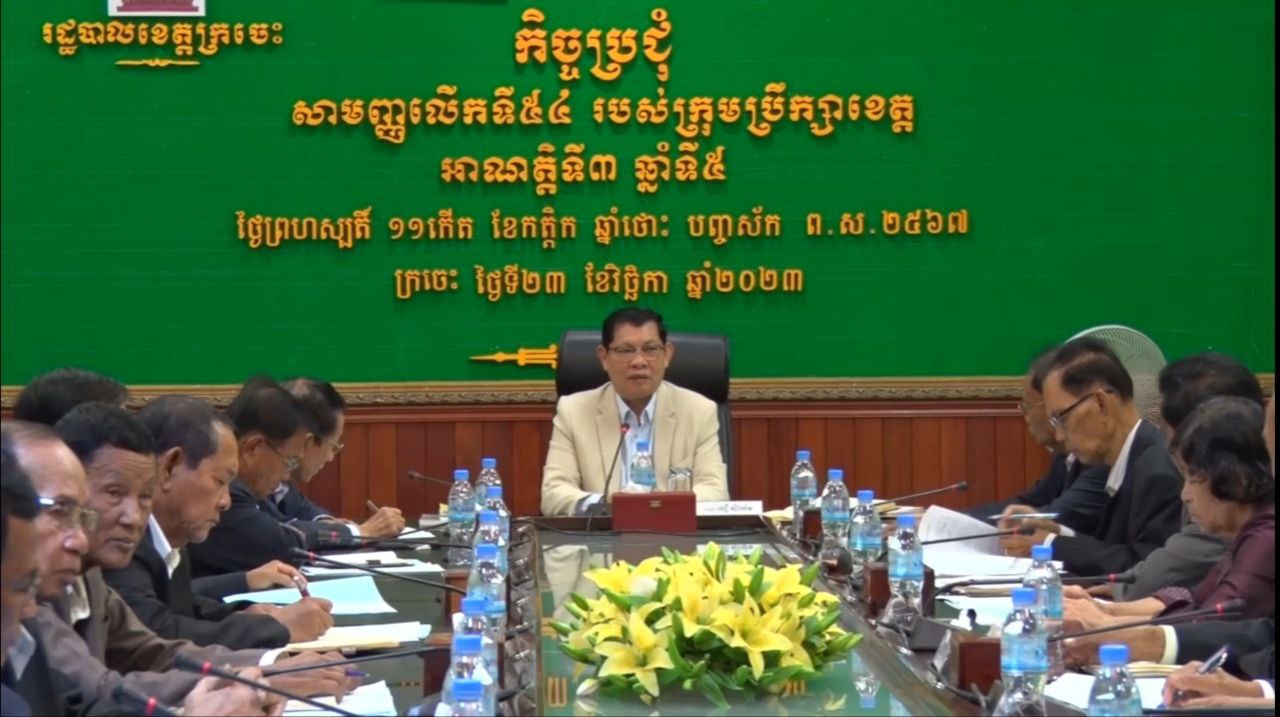 អាជ្ញាធរខេត្តក្រចេះ ស្នើដល់មន្រ្តីជំនាញចុះពិនិត្យសណ្តាប់ធ្នាប់ទីសាធារណៈ ទីប្រជុំជន ដោយអាជីវករ ត្រូវពង្រឹងការទុកដាក់វិចខ្ចប់សម្រាមឲ្យបានល្អ ងាយស្រួលចុះប្រមូល