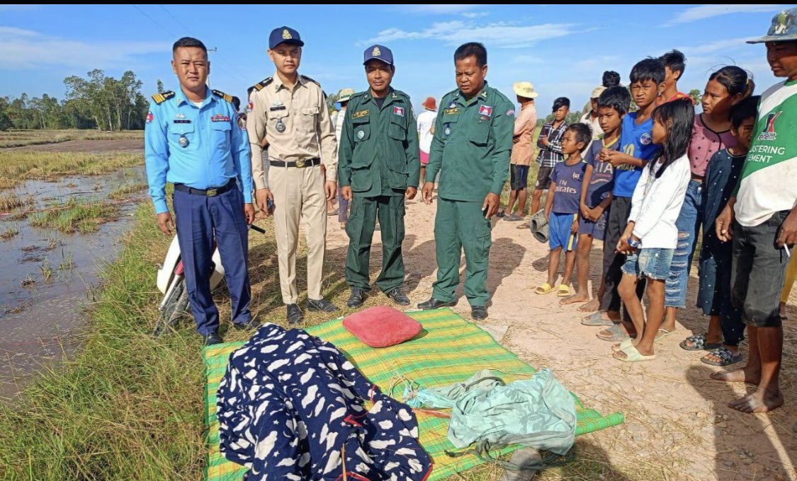 ប្រទះឃើញបុរសម្នាក់ស្លាប់ក្នុងទឹកស្រែផ្អើលអ្នកភូមិទាំងព្រឹក