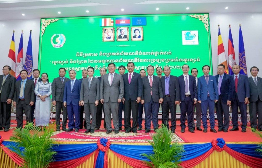 ឆ្នេរខ្សាច់១ និងព្រែកចំនួន៥ ក្នុងខេត្តកំពត ទទួលបានជ័យលាភី ក្នុងការប្រឡងប្រណាំងឆ្នេរខ្សាច់កម្សាន្តស្អាតលើកទី៤ និងព្រែកកម្សាន្តស្អាតលើកទី១ ឆ្នាំ២០២៣