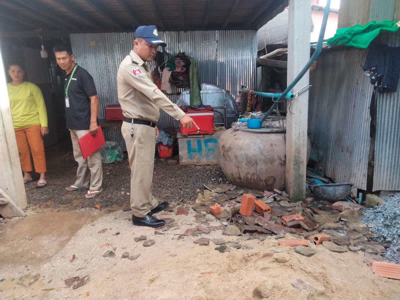 អាណិតណាស់! ក្មេងស្រីអាយុជាង១ឆ្នាំលង់ទឹកពាងស្លាប់