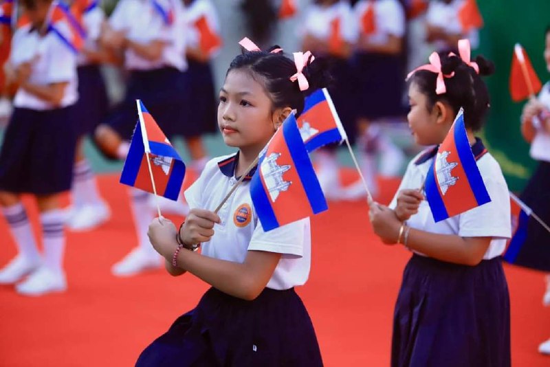 ពិធីសម្ពោធដាក់ឱ្យប្រើប្រាស់អគារសិក្សាសាលារៀនកាងហួរ ខ្មែរនិង ចិនក្នុង ក្រុងព្រះសីហនុ
