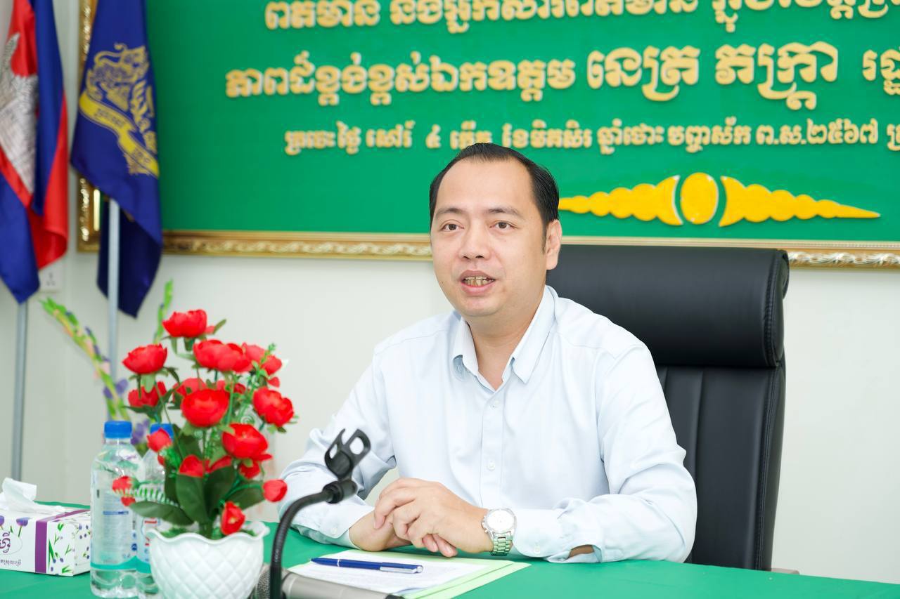 ឯកឧត្តម រដ្ឋមន្ត្រីក្រសួងព័ត៌មាន អញ្ជើញជួបសំណេះសំណាលជាមួយថ្នាក់ដឹកនាំ មន្រ្តីរាជការ មន្រ្តីជាប់កិច្ចសន្យា នៃមន្ទីរព័ត៌មានខេត្តក្រចេះ