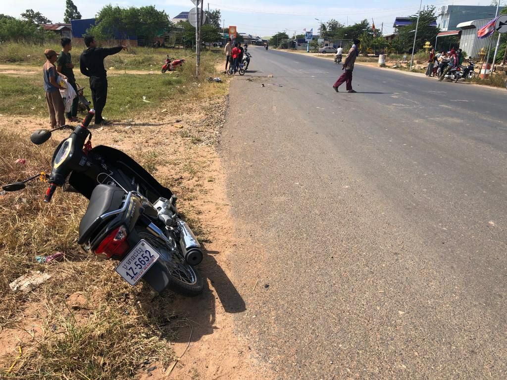ម៉ូតូ២គ្រឿងបុកគ្នារងរបួសធ្ងន់ស្រាល០២នាក់