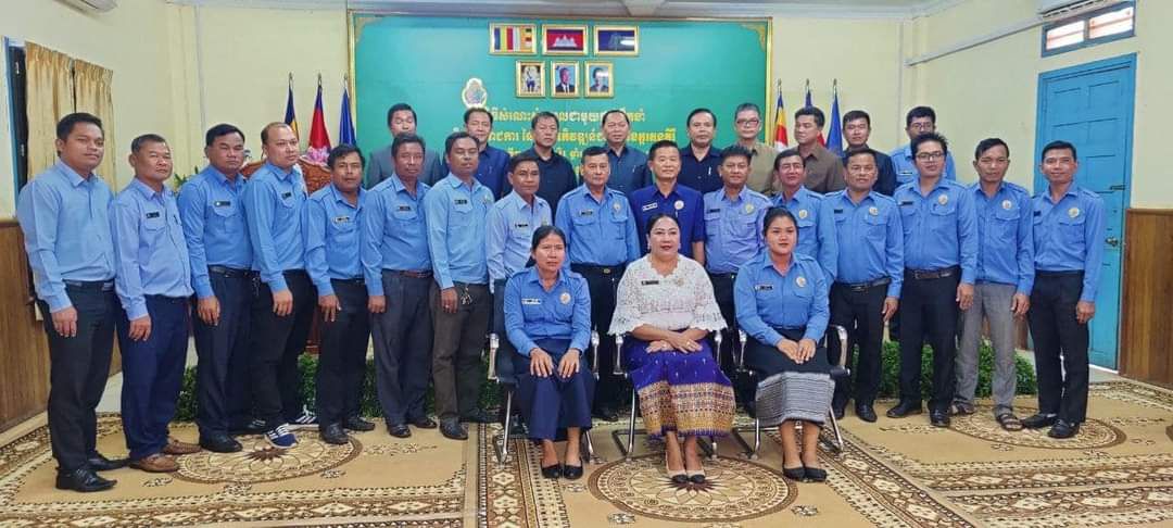 ឯកឧត្តម ឆាយ ឫទ្ធិសែន រដ្ឋមន្រ្ដីក្រសួងអភិវឌ្ឍន៍ជនបទ បានអញ្ជើញជួបសំណេះ សំណាល និងសាកសួរសុខទុក្ខជាមួយថ្នាក់ដឹកនាំ និងមន្រ្ដីរាជការ នៃមន្ទីរអភិវឌ្ឍន៍ជនបទខេត្តរតនគិរី