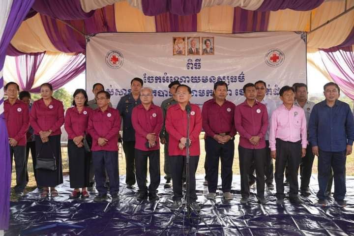 ឯកឧត្តម សុខ លូ អញ្ជើញជាអធិបតីក្នុងពិធី សំណេះសំណាល និងសួរសុខទុកព្រមទាំងផ្តល់អំណោយមនុស្សធម៌ជូនអតីតយុទ្ធជនកម្ពុជាក្រីក្រចំនួន ១០៤គ្រួសារ
