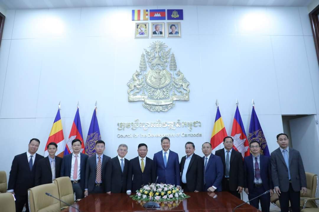 ជំនួបសម្ដែងការគួរសម និងពិភាក្សាការងាររវាង លោកឧបនាយករដ្ឋមន្ត្រី ជាមួយឯកអគ្គរដ្ឋទូតវិសាមញ្ញនិងពេញសមត្ថភាព នៃសាធារណរដ្ឋសង្គមនិយមវៀតណាមប្រចាំកម្ពុជា