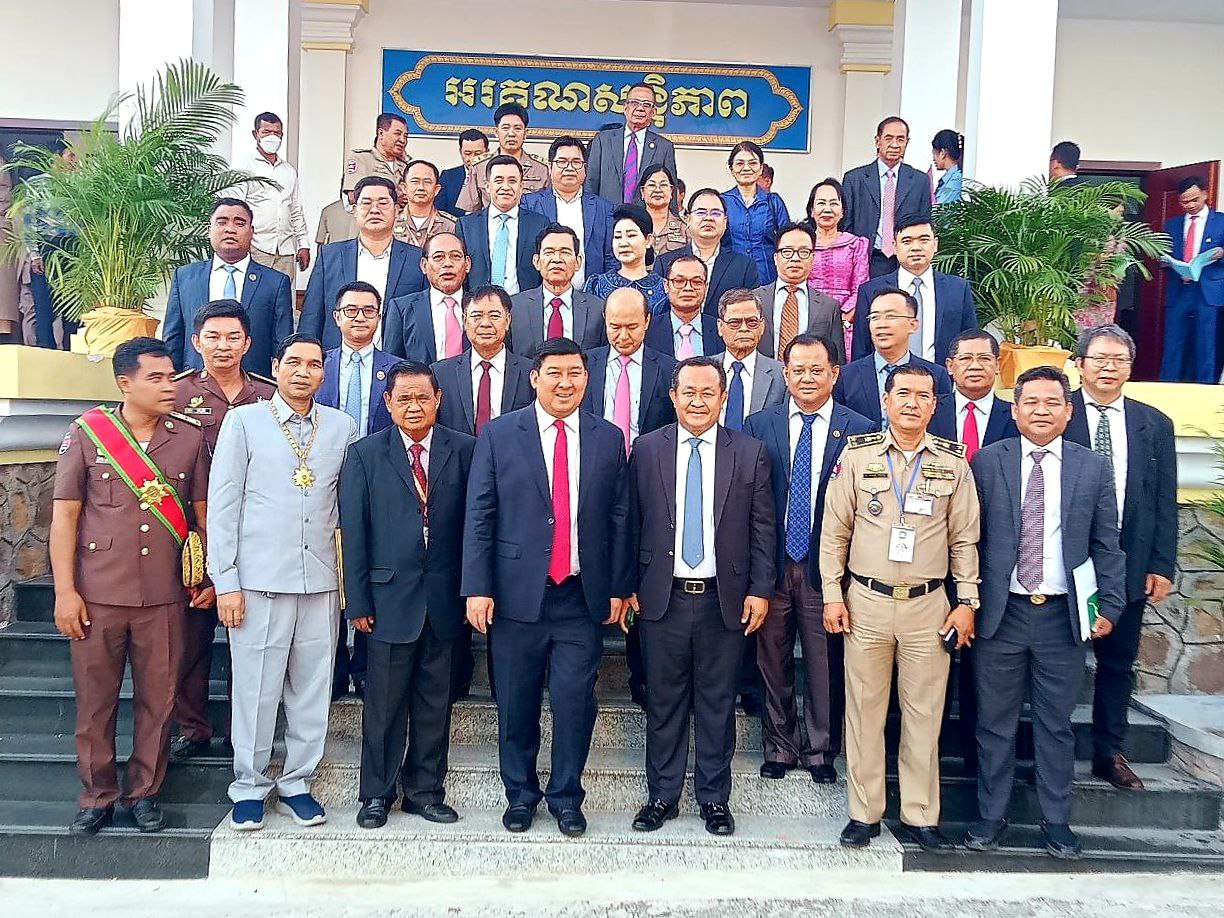 ឯកឧត្តម ឧបនាយករដ្ឋមន្ត្រី សាយ សំអាល់ អញ្ជើញជាអធិបតីក្នុងពិធីបិទសន្និបាតបូកសរុបលទ្ធផលការងារប្រចាំឆ្នាំ២០២៣ និងលើកទិសដៅការងារឆ្នាំ២០២៤ របស់រដ្ឋបាលខេត្តកែប