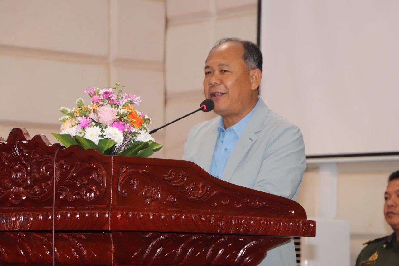 សិស្សទទួលបាននិទ្ទេស A ចំនួន៨២នាក់ នៅខេត្តបន្ទាយមានជ័យ ទទួលបានកុំព្យូទ័រយួដៃម្នាក់១គ្រឿងពីអភិបាលខេត្ត