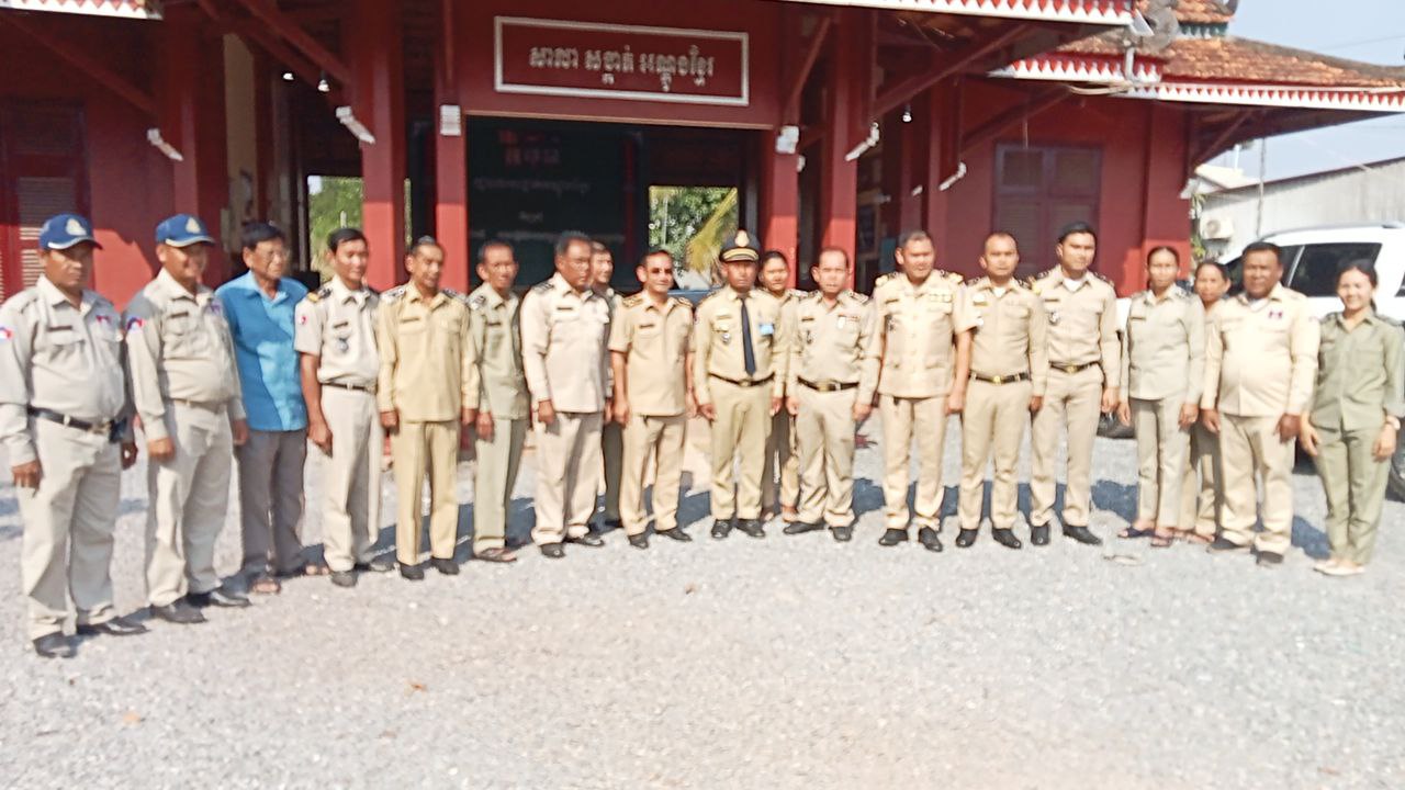 តួនាទីជានាយប៉ុស្តិ៍រដ្ឋបាល ត្រូវមានភារកិច្ចគ្រប់គ្រងដឹកនាំកម្លាំងក្រោមឱវាទតាមឋានានុក្រមនៃការងារឲ្យបានល្អប្រសើរ