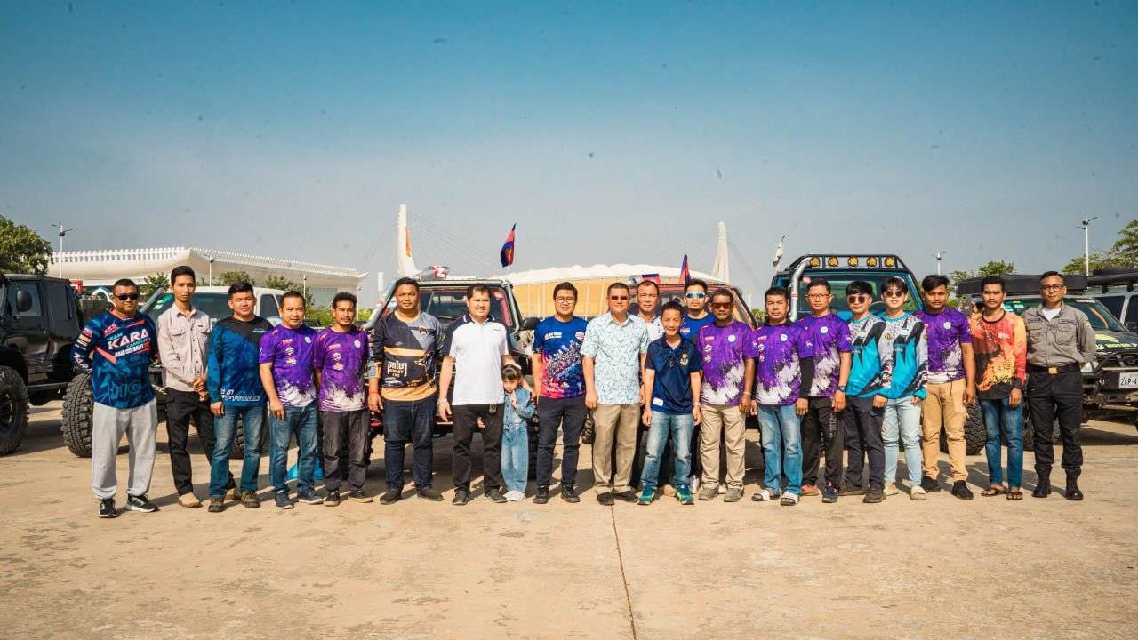 ក្រុមជើងខ្លាំងកម្ពុជានឹងទៅប្រកួតកីឡារថយន្ត អូហ្វ រ៉ូដ (Off Road ) ជាមួយក្រុមជើងខ្លាំងថៃ និងកីឡាករប្រទេសផ្សេងទៀតនៅប្រទេសថៃ