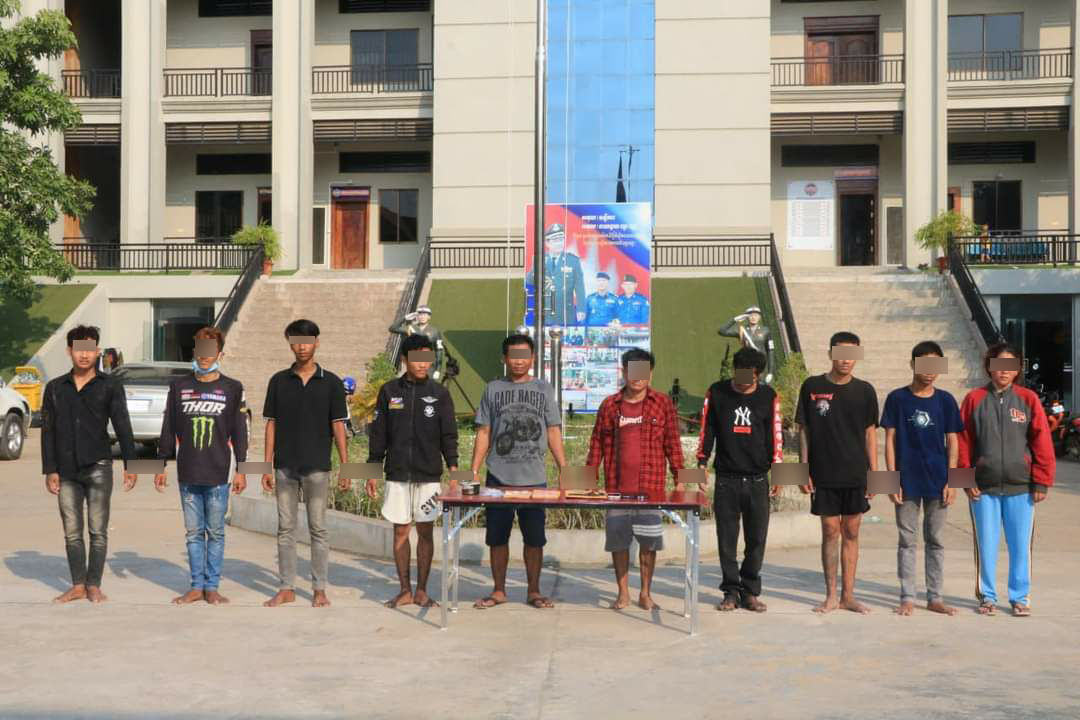 កងរាជអាវុធហត្ថខេត្ត បញ្ជូនជនសង្ស័យ១០នាក់ទៅសាលាដំបូងខេត្តករណីលួច ទទួលផលចោរកម្ម និងរក្សាទុក ចែកចាយសារធាតុញៀន